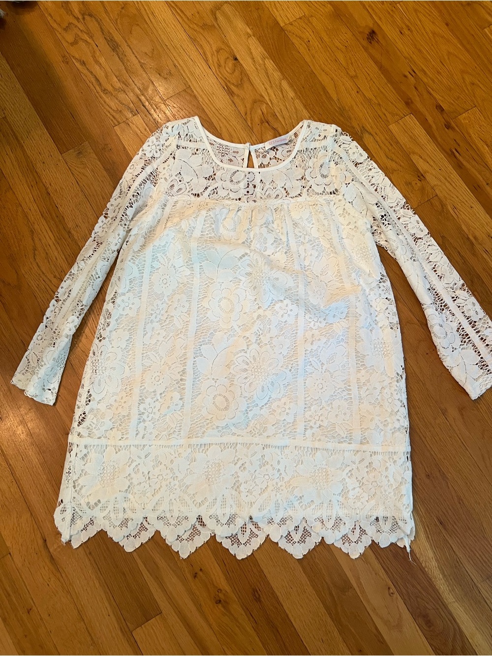 White Lace Long Sleeve Dress